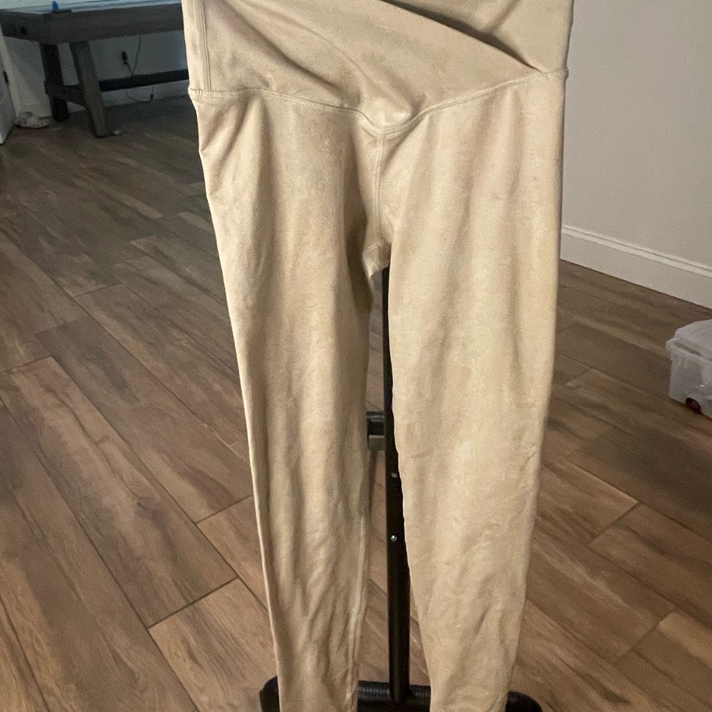 Off line  - Beige criss cross leggings